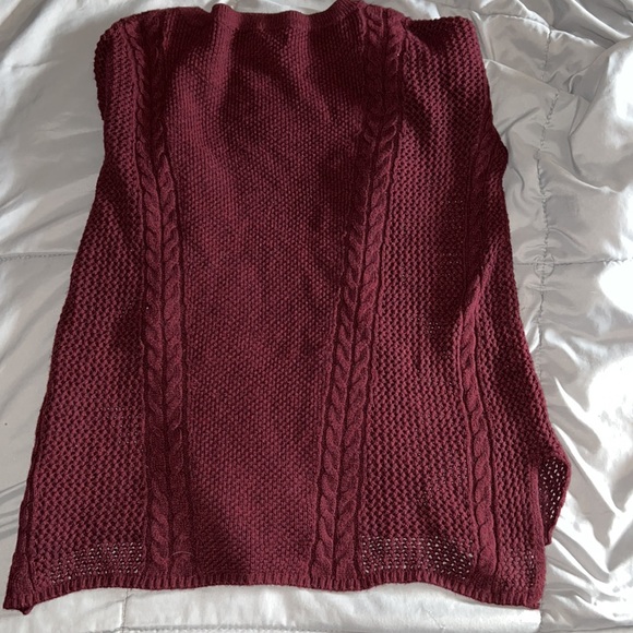 XS AEO Maroon Knit Sweater - Picture 6 of 9
